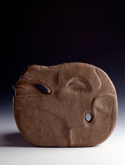 Arte precolombiana, civiltà Maya, periodo classico: ascia zoomorfa in pietra scolpita che rappresenta la testa di un cervo da Mayan Mayan