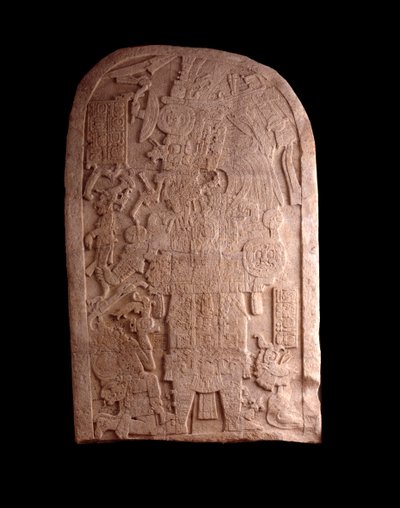 Arte precolombiana, civiltà Maya, periodo tardo classico: stele di pietra da Machaquila, Peten, Guatemala. Guatemala, Museo Nazionale di Archeologia e Etnologia da Mayan Mayan