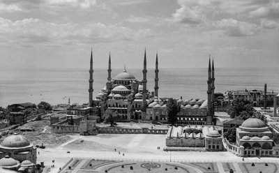 Veduta aerea della Moschea Blu a Istanbul, nota anche come Moschea di Sultan Ahmed, un sito storico dell