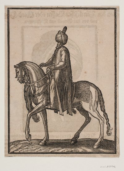 Uomo anziano a cavallo, con mazza al fianco, profilo verso sinistra; sotto il collo del cavallo, una coda di cavallo o di bue pende come segno dello status dignitoso dell