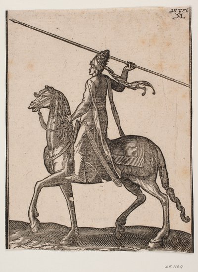 Soldato a cavallo, profilo verso sinistra; nella sua mano, c