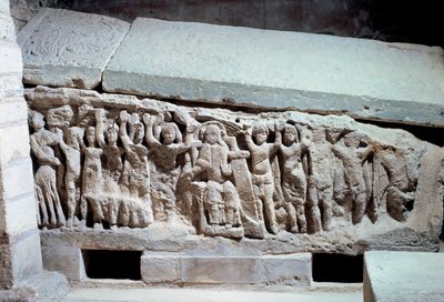Arte merovingia: bassorilievi della tomba di Agilberto da Merovingian