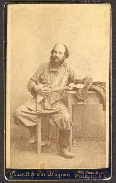 Ritratto di Uomo Non Identificato con Balalaika da Merritt and Van Wagner