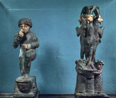 Hammurabi che prega davanti a un albero sacro e l