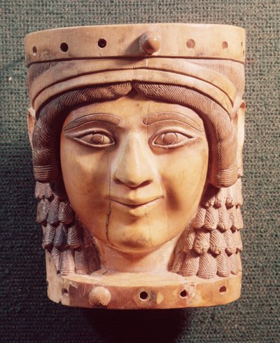 Testa di una Donna, chiamata la Signora del Pozzo o la Monna Lisa di Nimrud, dal Palazzo di Salmanassar III da Mesopotamian