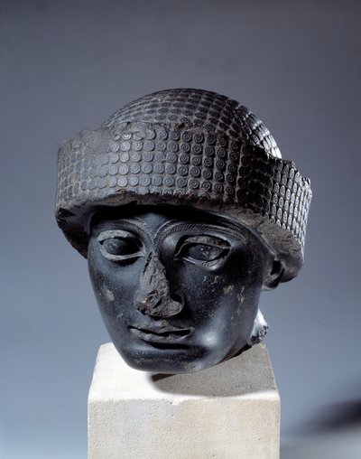 Mesopotamia: testa in diorite senza iscrizione di Gudea, governatore della città di Lagash. Circa 2120 a.C. Periodo neo-sumerico (ca. 2150-2000 a.C.) da Mesopotamian Mesopotamian