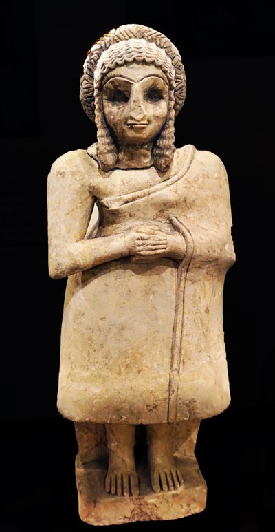 Statua di una devota in un semplice vestito, Khfajah, Mesopotamia, c.2650-2550 a.C. (gesso) da Mesopotamian Mesopotamian