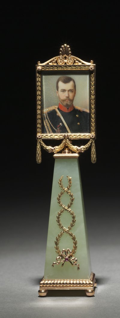 Miniatura incorniciata: Ritratto dello Zar Nicola II, ditta di Peter Carl Fabergé, miniatura dipinta da Johannes Zehngraf da Michael Evlampievich Perkhin