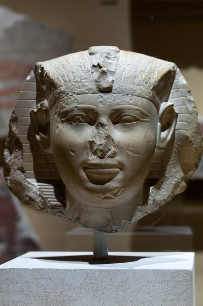 Testa di un re, possibilmente Seankhkare Mentuhotep III da Middle Kingdom Egyptian