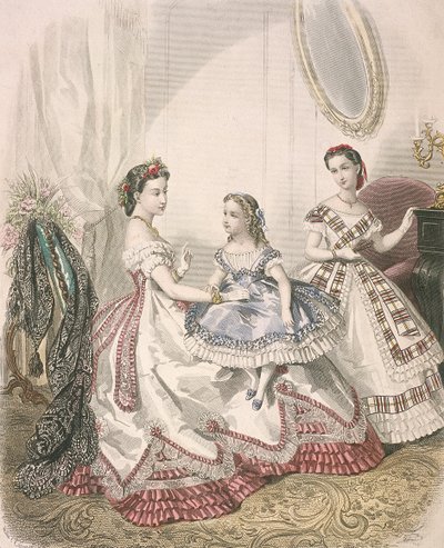 Due donne e una bambina che indossano le ultime mode da interno da Millia Lacouriere