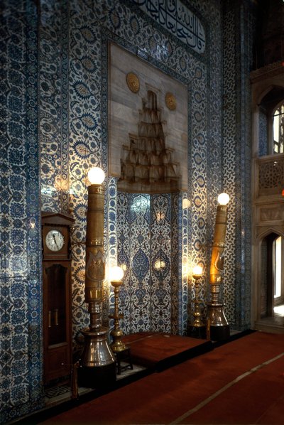 Vista interna della Moschea di Rustem Pasha da Mimar Sinan