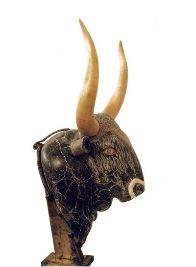 Arte minoica: rhyton a forma di testa di toro dal Piccolo Palazzo di Cnosso, Creta da Minoan