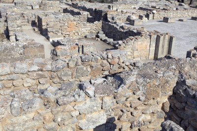 Sito archeologico minoico di Festo. Complesso nord-est. Queste stanze erano utilizzate per conservare preziosi vasi rituali. Il famoso 
