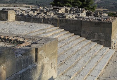 Sito archeologico minoico di Festo. Scala che parte dal cortile ovest e conduce ai Propilei, l