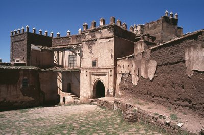Vista esterna della Kasbah di Thamiel glaoui da Moroccan School