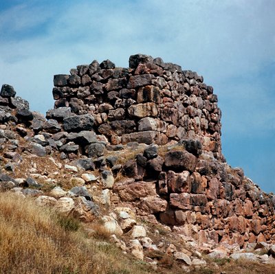 Arte micenea: vedute di una delle torri del sito della città di Tirinto da Mycenaean