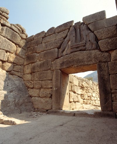 Vista della Porta dei Leoni nella città di Micene, Grecia da Mycenaean