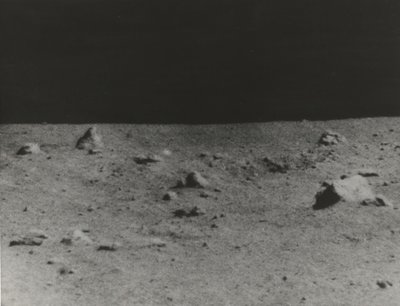 [Superficie lunare fotografata dal Surveyor V], 1967 da NASA Images