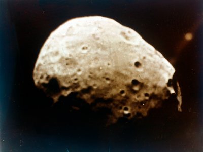 Phobos da NASA Images