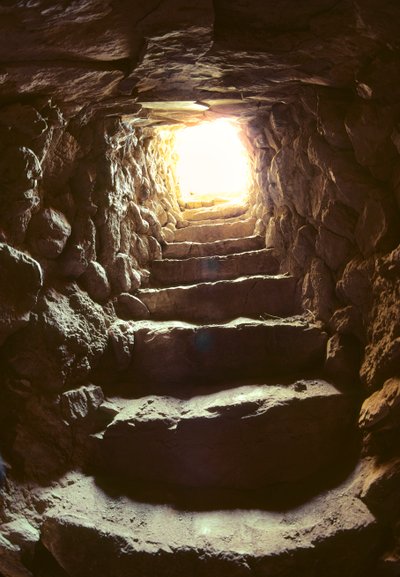 Scala interna della torre di Gerico costruita in epoca neolitica da Nathan Benn