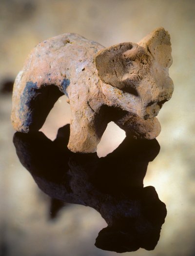 Scultura in argilla neolitica di un mammifero simile a un elefante da Catal Huyuk da Nathan Benn
