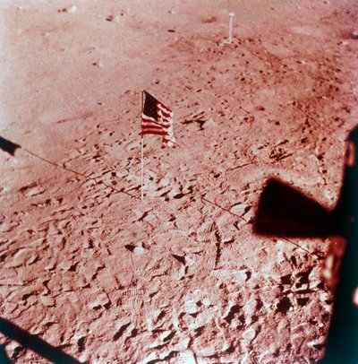 Bandiera degli Stati Uniti sulla Luna, missione Apollo 11, luglio 1969 da Neil Armstrong