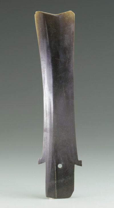 Coltello da raccolta (hu), cultura Qijia, c.2500-2000 a.C. da Neolithic Period Chinese School