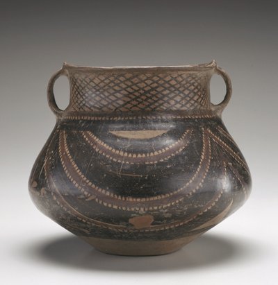 Urna, provincia di Gansu, c.2000 a.C. da Neolithic Period Chinese School