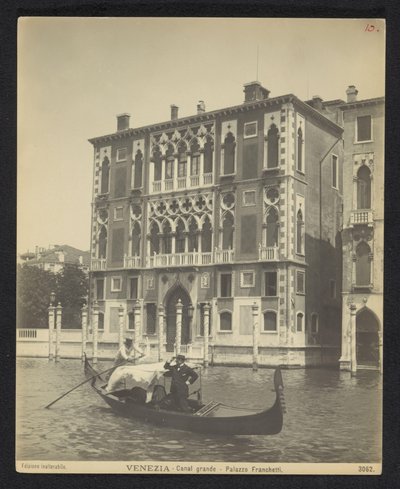 Esterno di Palazzo Cavalli-Franchetti a Venezia da Neue Photographische Gesellschaft