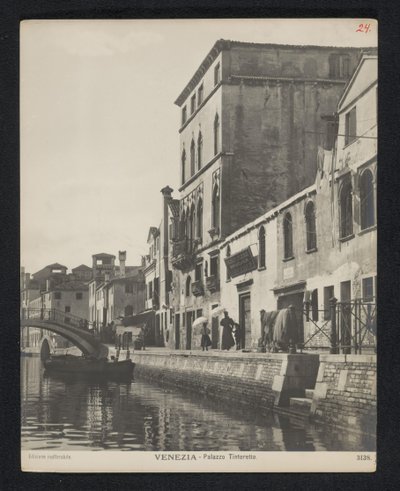 Esterno della casa di Tintoretto a Venezia da Neue Photographische Gesellschaft