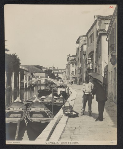 Gondole sul Canale di Ognissanti a Venezia da Neue Photographische Gesellschaft