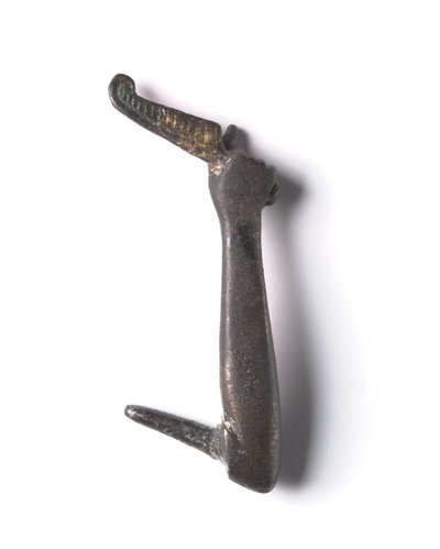 Montatura in bronzo da un fascio di Shawabty: braccio con piuma, tarda XVIII a XIX dinastia, circa 1336-1256 a.C. da New Kingdom Egyptian