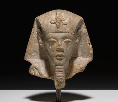 Testa da uno shabti di Akhensten da New Kingdom Egyptian