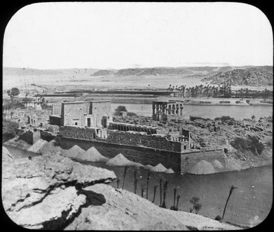 Veduta generale delle rovine, Philae, Egitto da Newton and Co