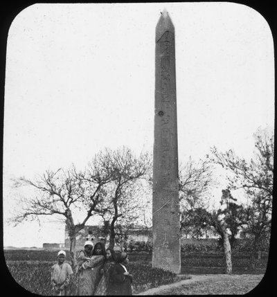 Obelisco, Eliopoli, Egitto, c1890 da Newton and Co