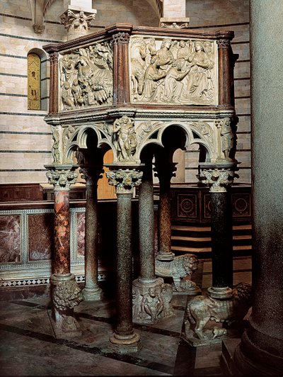 Pulpito di marmo di una chiesa, nel Battistero di Pisa (1260) da Nicola Pisano