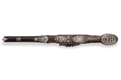 Una delle due pistole a pietra focaia rigate con montatura in argento, Versailles, 1825 da Nicolas Noel Boutet
