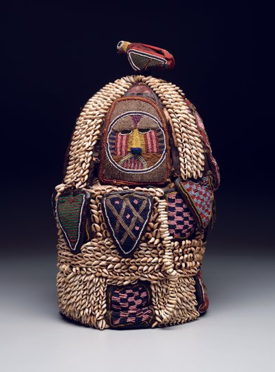 Casa del Santuario della Testa (ile ori), fine XIX-inizio XX secolo da Nigerian School