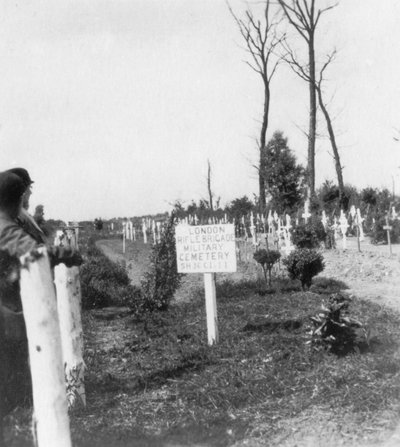 Cimitero della London Rifle Brigade, Ploegsteert, Belgio, Prima Guerra Mondiale da Nightingale and Co