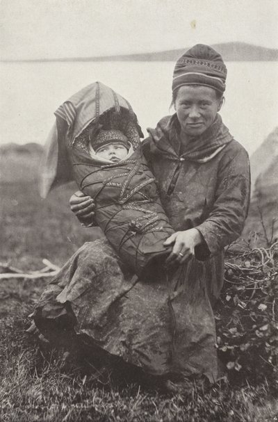Madre Lappone e Bambino da Norwegian Photographer