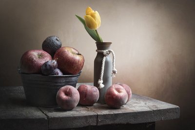 Natura morta rustica con frutta da OSAMA OMAR ALIE