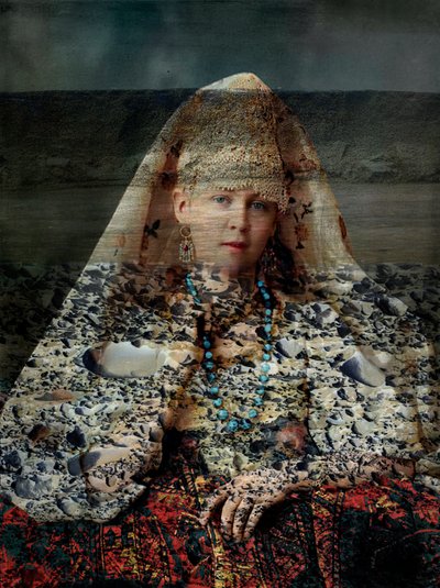 Dama russa, 2024 (tecnica mista digitale) da Olivia Gozzano