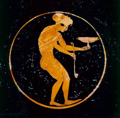 Coppa attica a figure rosse con ragazza nuda con coppa e mestolo, 520 a.C. da Oltos