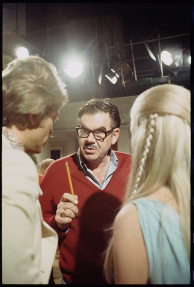 Russ Meyer sul set di 
