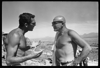 Sydney Pollack e Telly Savalas sul set di 