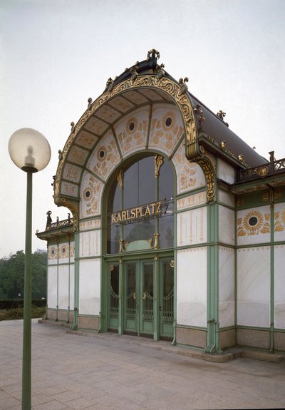 Art Nouveau: veduta del padiglione della stazione della metropolitana di Karlsplatz (ora caffè) realizzato dall