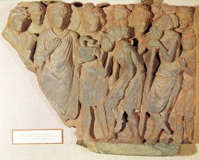La Vittoria sul Serpente, rilievo che raffigura Buddha che presenta il serpente temuto ai Brahmani stupiti, stile greco-buddhista, I-IV secolo da Pakistani School