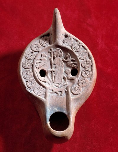 Arte paleocristiana: medaglione di una lampada a olio in terracotta da Paleo Christian