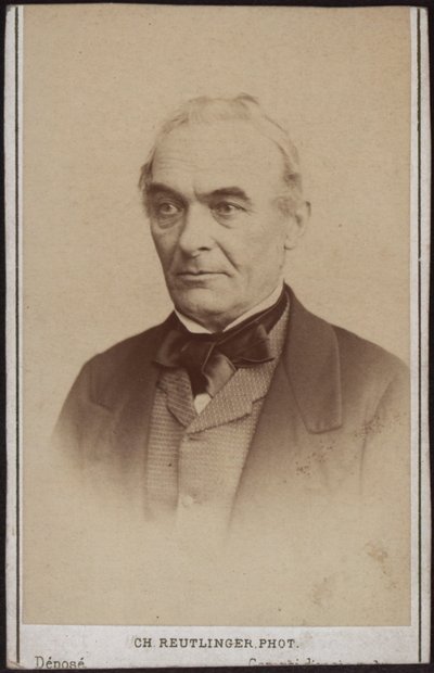 Ritratto dello scrittore Prosper Mérimée da Paris . Photo studio Reutlinger
