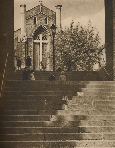 Riceyman Steps, veramente Granville Place in the Unlovely Kings Cross Road, c. 1935 da Paterson